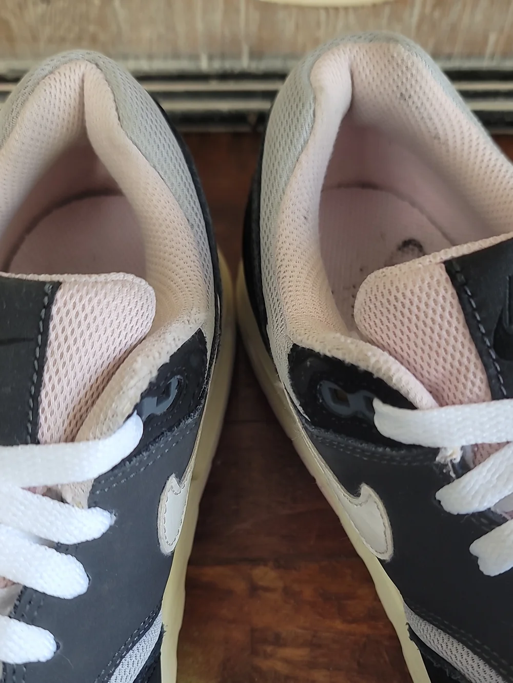 Nike Women’s Air Max 1 